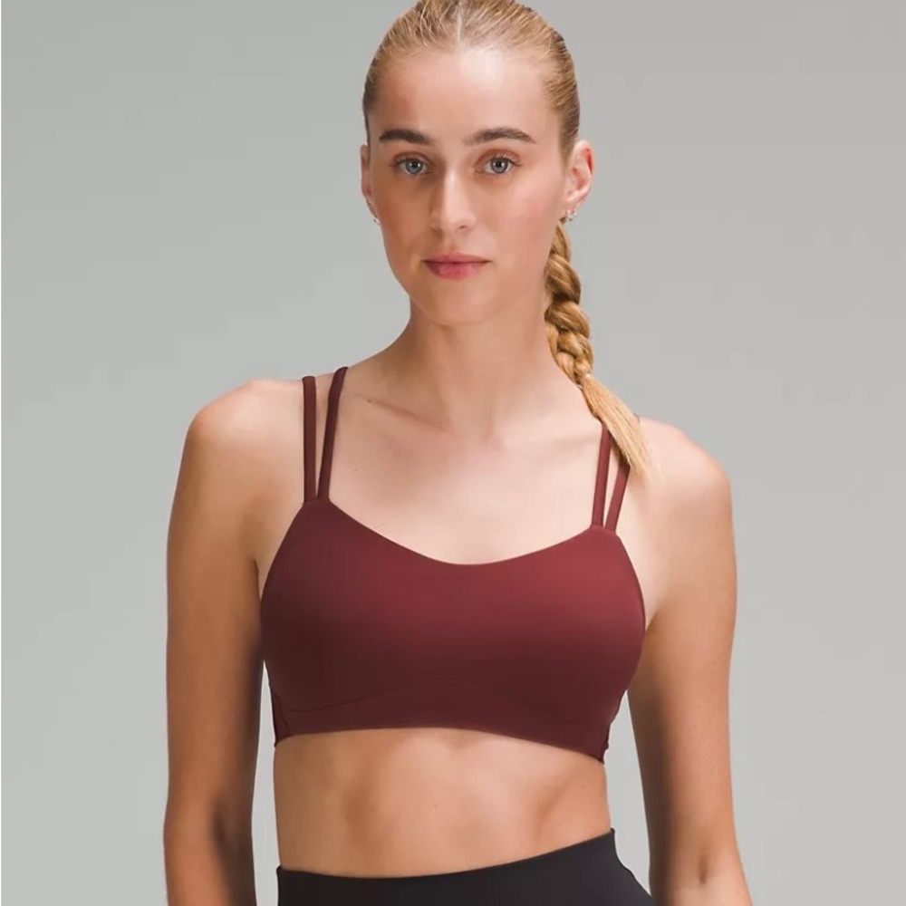 Like a Cloud Bra Red Merlot
Light Support, B/C Cup. Size 10. Will bundle!